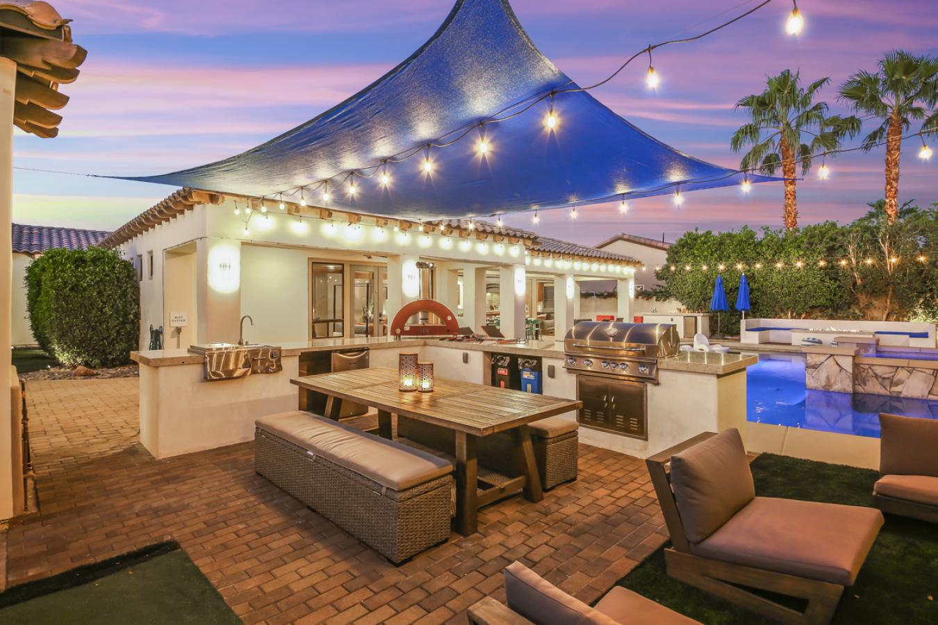 Indio, Riverside, 92201, United States, 6 Bedrooms Bedrooms, ,5 BathroomsBathrooms,Residential,For Sale,1905234