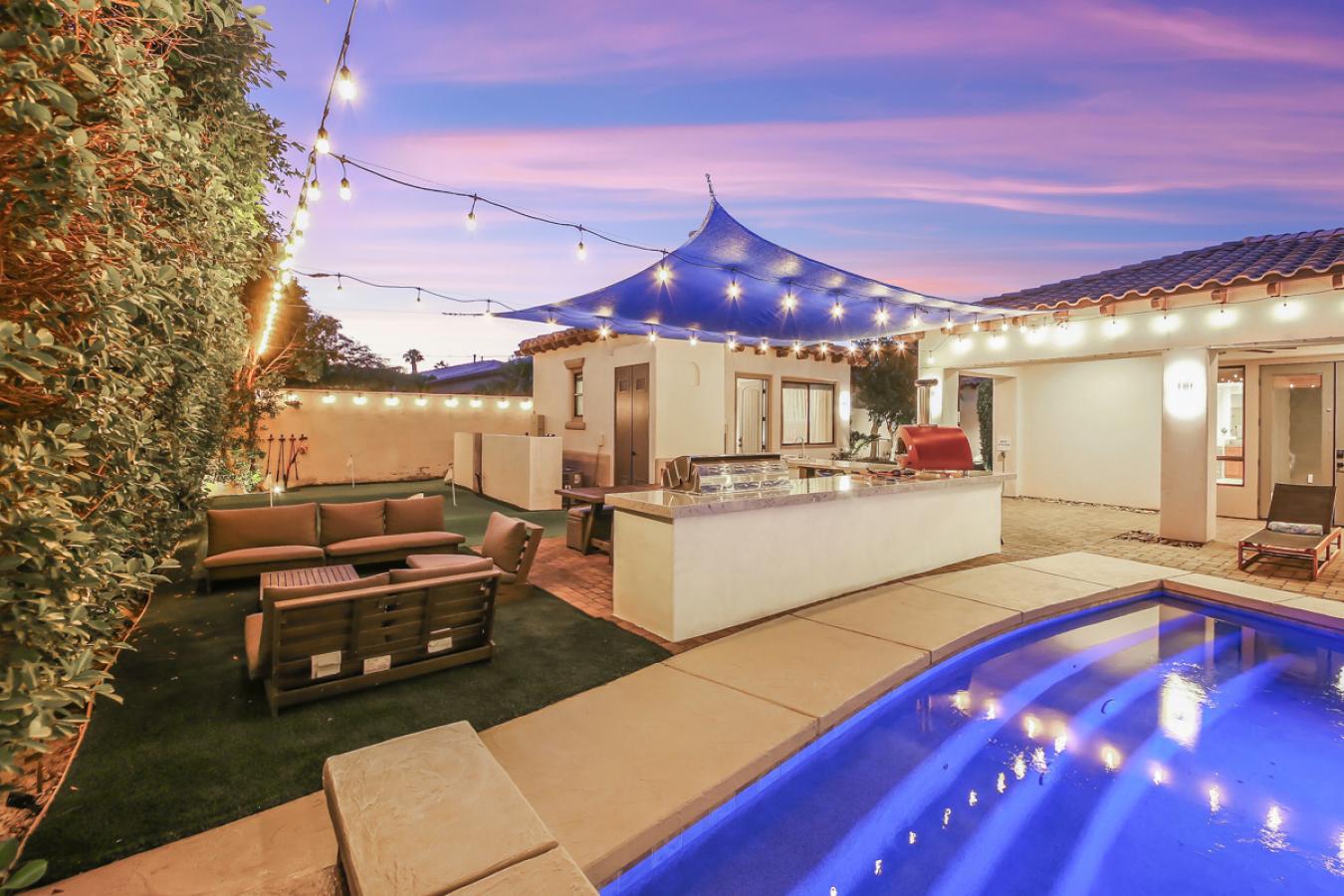 Indio, Riverside, 92201, United States, 6 Bedrooms Bedrooms, ,5 BathroomsBathrooms,Residential,For Sale,1905234