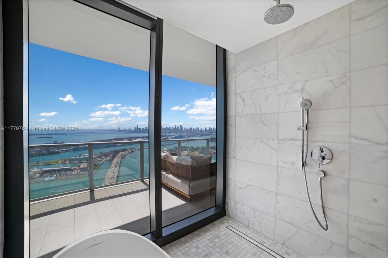Miami Beach, Florida, 33139, United States, 3 Bedrooms Bedrooms, ,3 BathroomsBathrooms,Residential,For Sale,1905440