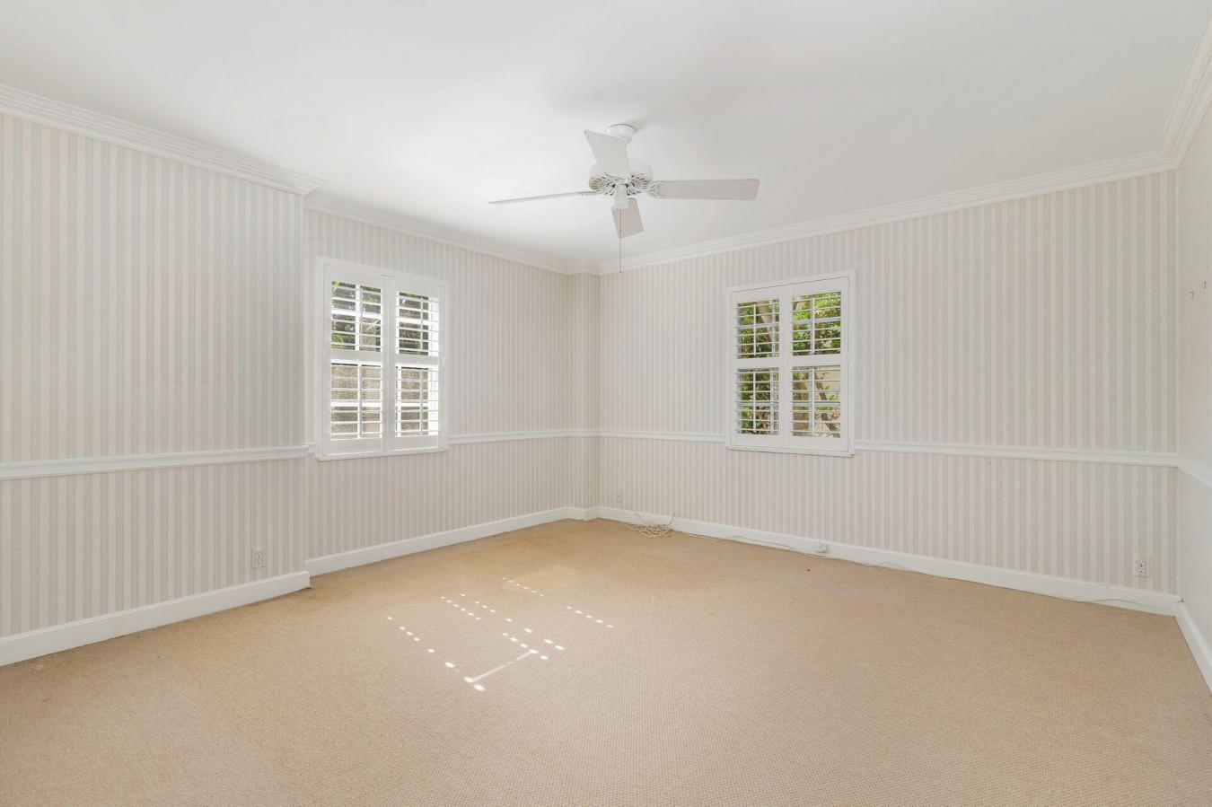 Palm Beach, Florida, 33480, United States, 3 Bedrooms Bedrooms, ,2 BathroomsBathrooms,Residential,For Sale,1905229