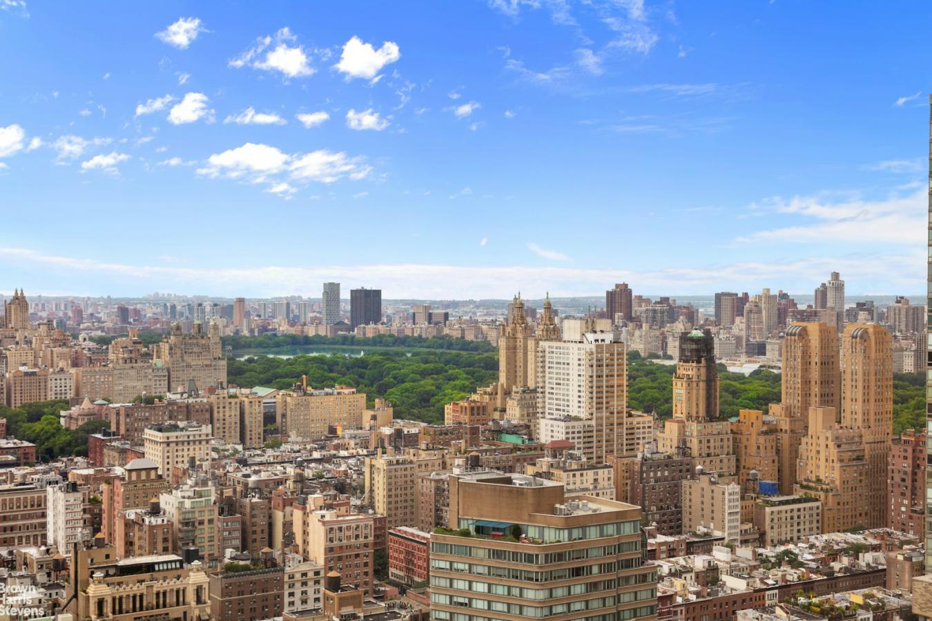 New York, New York, 10023, United States, 2 Bedrooms Bedrooms, ,2 BathroomsBathrooms,Residential,For Sale,1905228