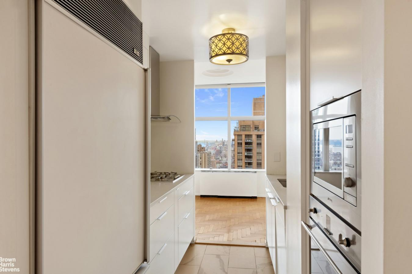 New York, New York, 10023, United States, 2 Bedrooms Bedrooms, ,2 BathroomsBathrooms,Residential,For Sale,1905228