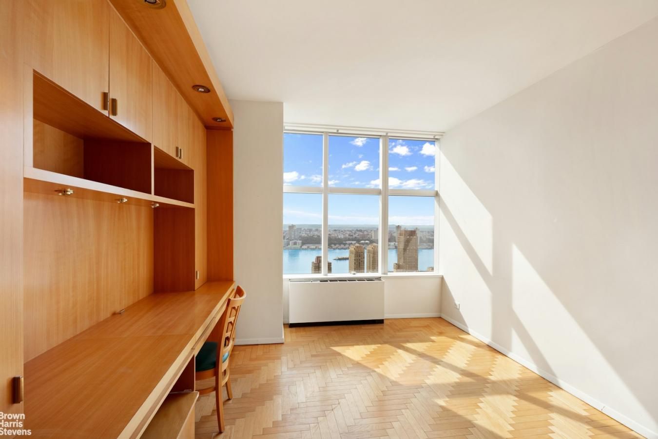 New York, New York, 10023, United States, 2 Bedrooms Bedrooms, ,2 BathroomsBathrooms,Residential,For Sale,1905228