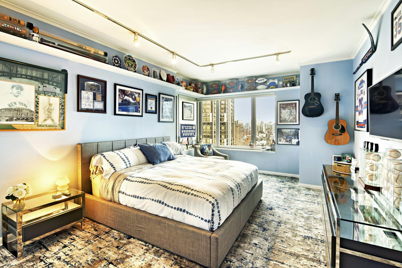 New York, New York, 10022, United States, 3 Bedrooms Bedrooms, ,3 BathroomsBathrooms,Residential,For Sale,1905226