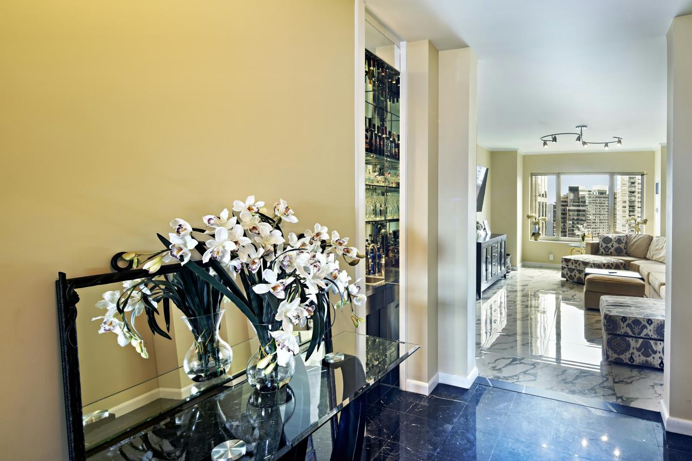 New York, New York, 10022, United States, 3 Bedrooms Bedrooms, ,3 BathroomsBathrooms,Residential,For Sale,1905226