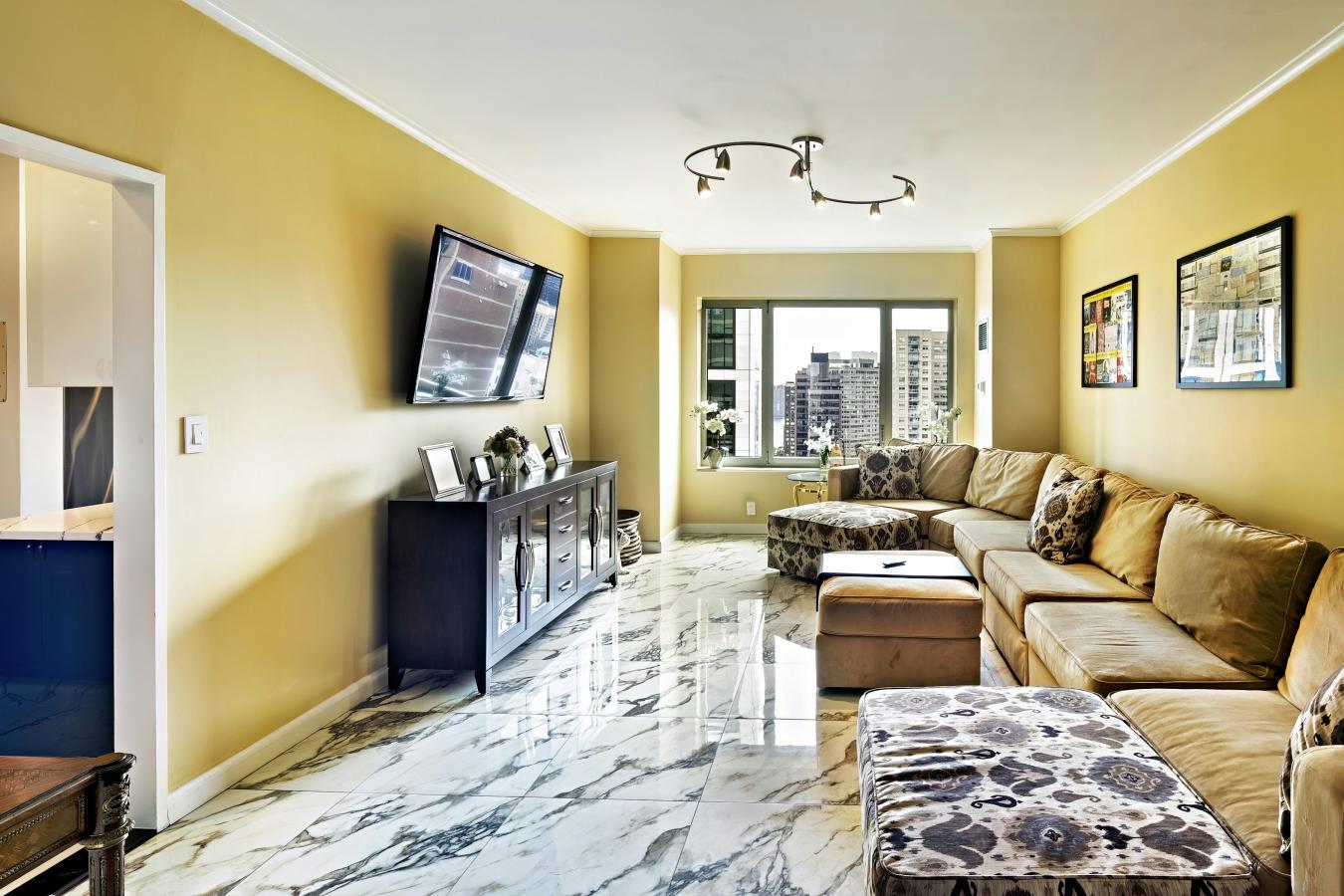 New York, New York, 10022, United States, 3 Bedrooms Bedrooms, ,3 BathroomsBathrooms,Residential,For Sale,1905226