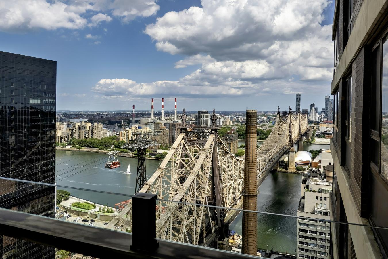 New York, New York, 10022, United States, 3 Bedrooms Bedrooms, ,3 BathroomsBathrooms,Residential,For Sale,1905226