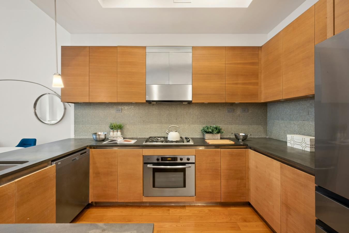 Flatiron, New York, 10010, United States, 1 Bedroom Bedrooms, ,2 BathroomsBathrooms,Residential,For Sale,1952725