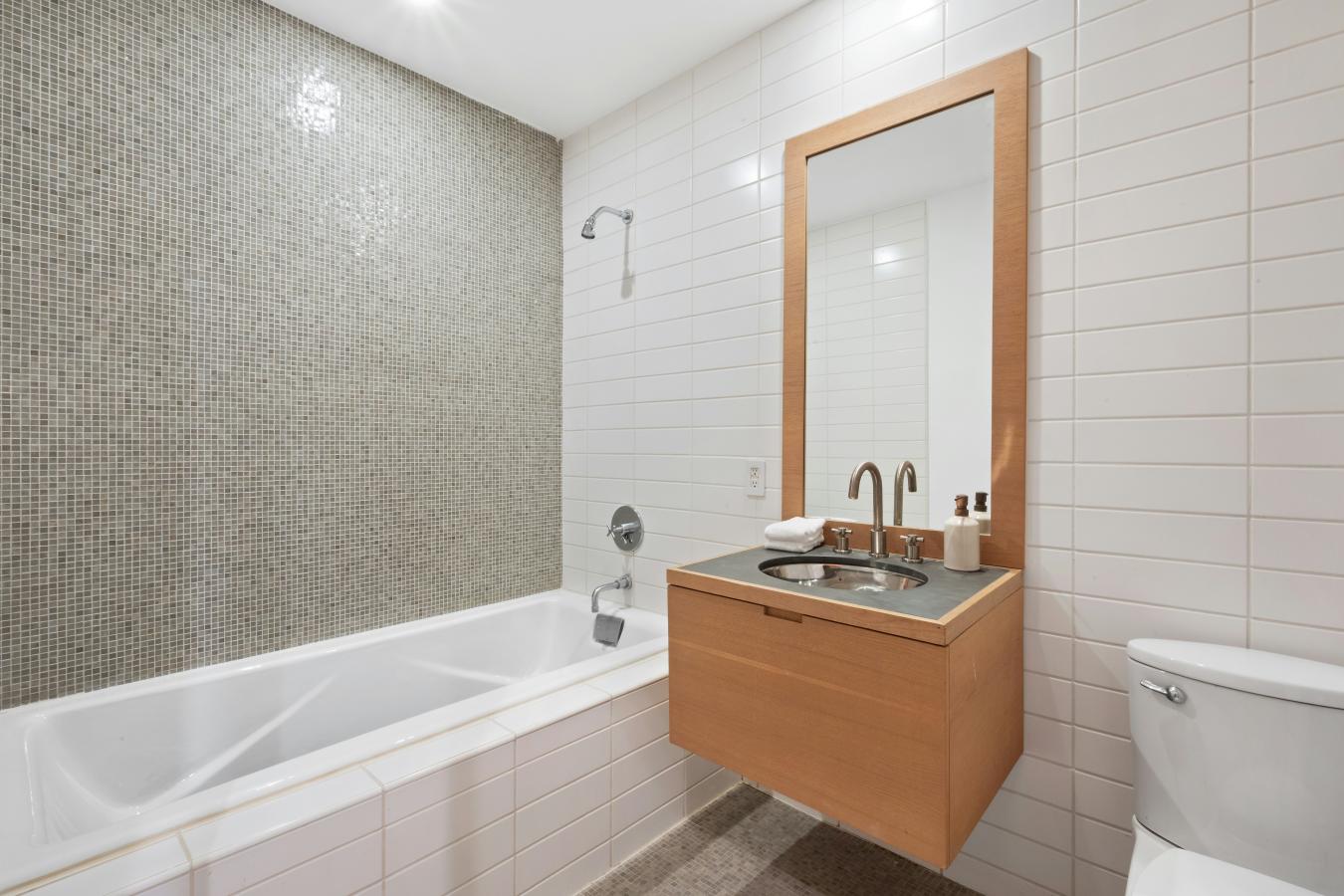 Flatiron, New York, 10010, United States, 1 Bedroom Bedrooms, ,2 BathroomsBathrooms,Residential,For Sale,1952725