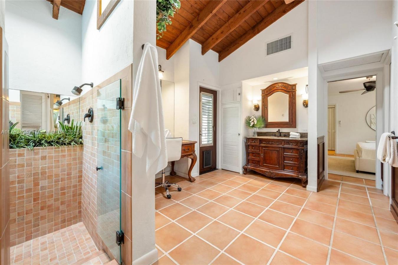 Coral Gables, Florida, 33146, United States, 2 Bedrooms Bedrooms, ,3 BathroomsBathrooms,Residential,For Sale,1934139