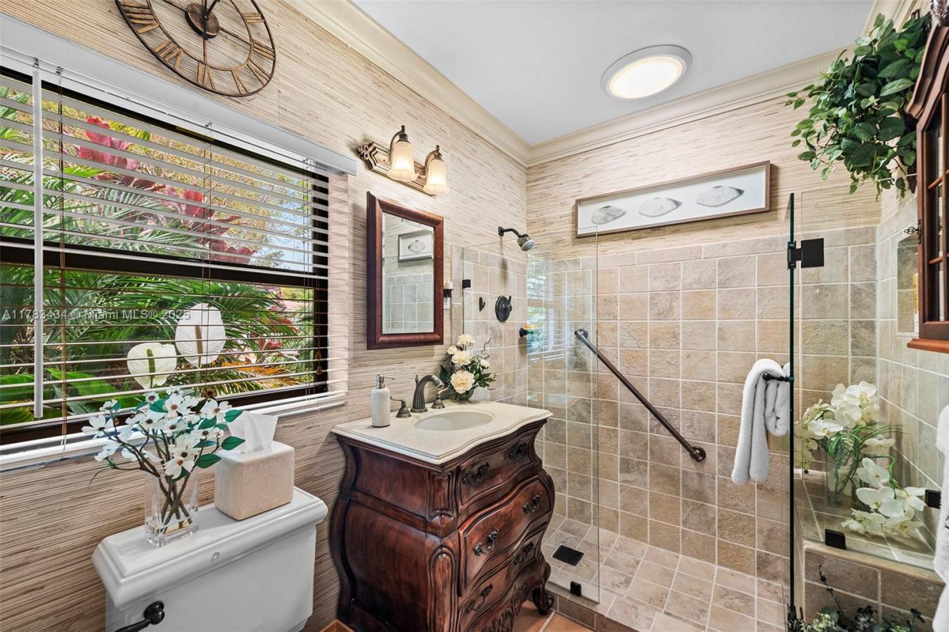 Coral Gables, Florida, 33146, United States, 2 Bedrooms Bedrooms, ,3 BathroomsBathrooms,Residential,For Sale,1934139