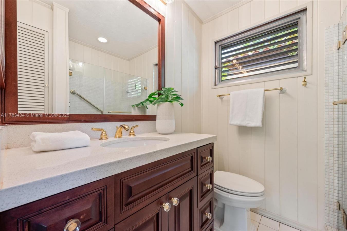 Coral Gables, Florida, 33146, United States, 2 Bedrooms Bedrooms, ,3 BathroomsBathrooms,Residential,For Sale,1934139