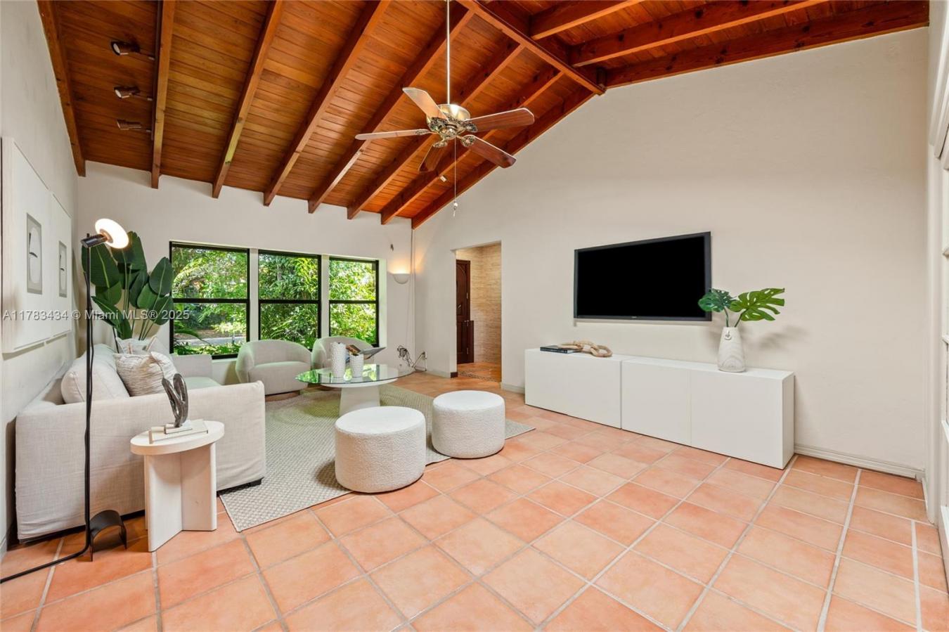 Coral Gables, Florida, 33146, United States, 2 Bedrooms Bedrooms, ,3 BathroomsBathrooms,Residential,For Sale,1934139