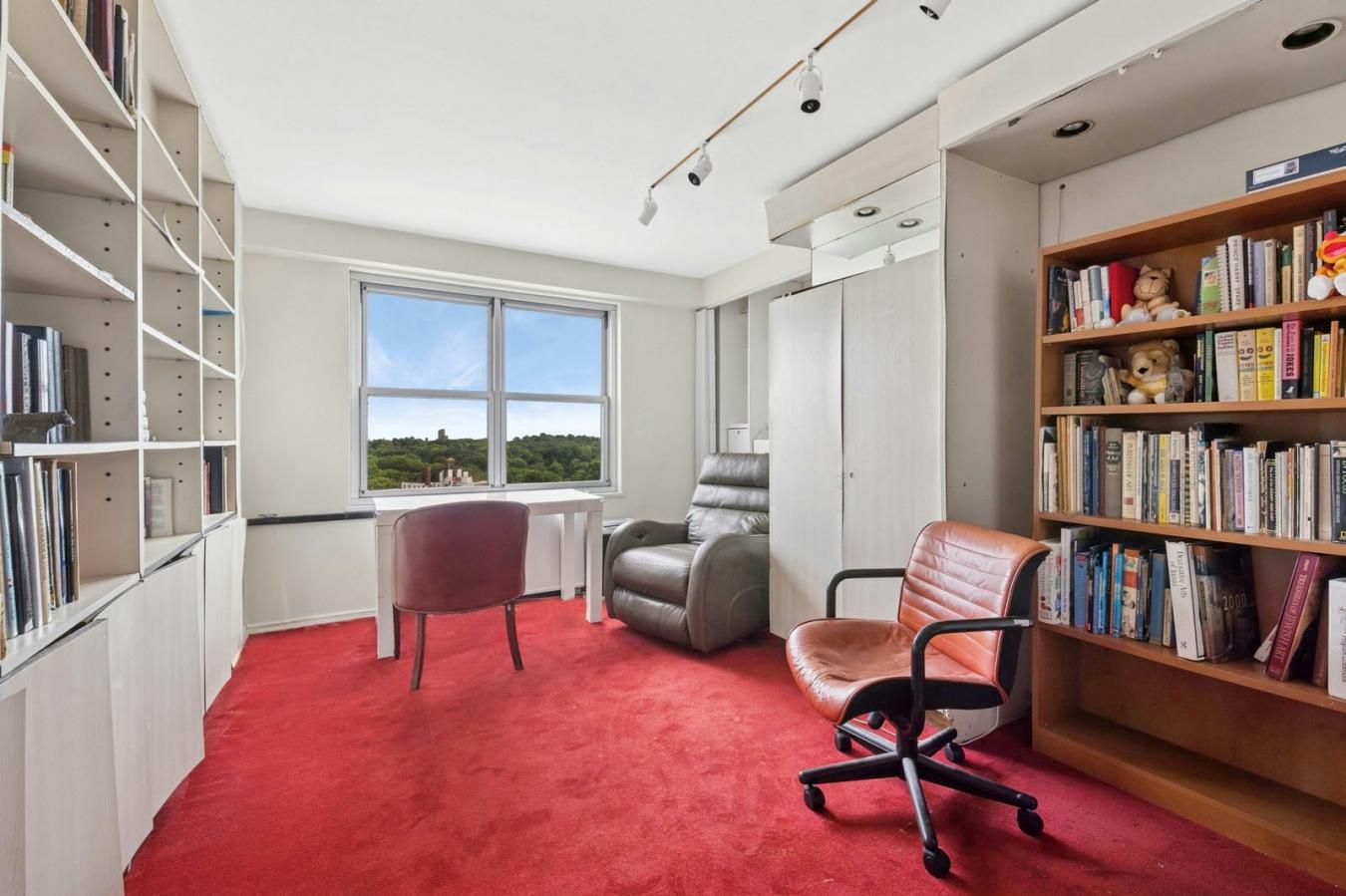 Forest Hills, New York, 11375, United States, 3 Bedrooms Bedrooms, ,2 BathroomsBathrooms,Residential,For Sale,1905208
