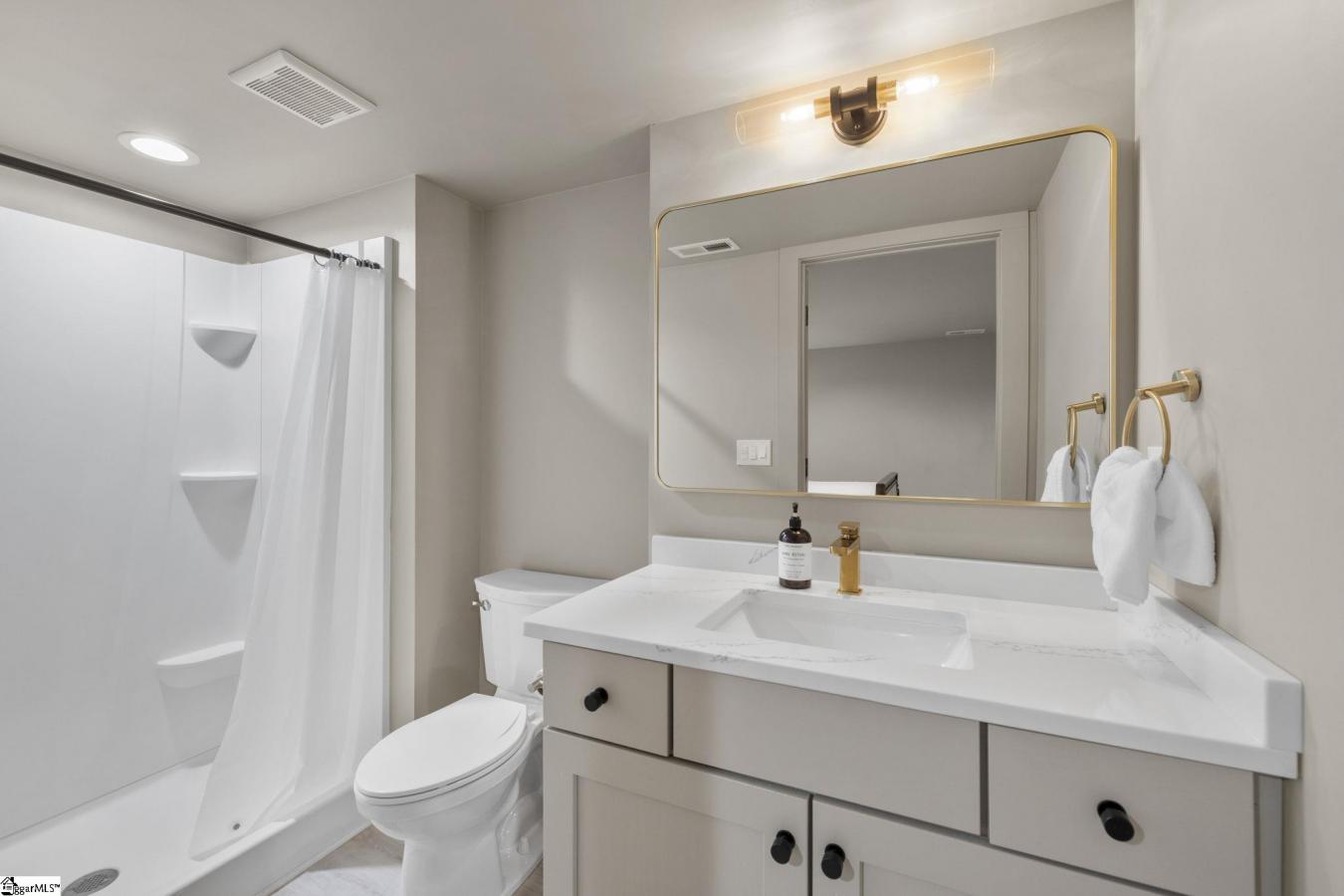 Greer, Greenville, 29651, United States, 1 Bedroom Bedrooms, ,1 BathroomBathrooms,Residential,For Sale,1905206