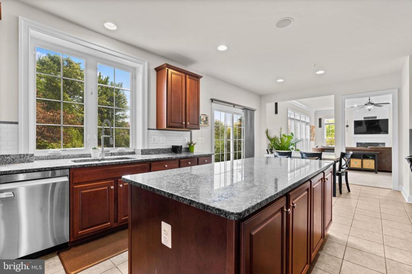 OLNEY, MONTGOMERY, 20832, United States, 4 Bedrooms Bedrooms, ,4 BathroomsBathrooms,Residential,For Sale,1905205