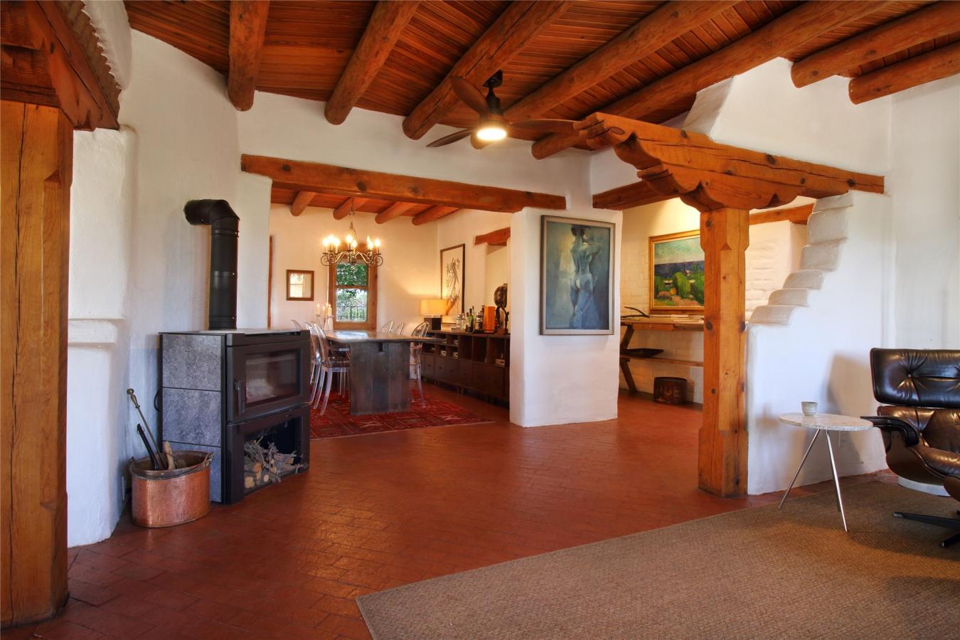 Santa Fe, Santa Fe, 87508, United States, 4 Bedrooms Bedrooms, ,3 BathroomsBathrooms,Residential,For Sale,1907936