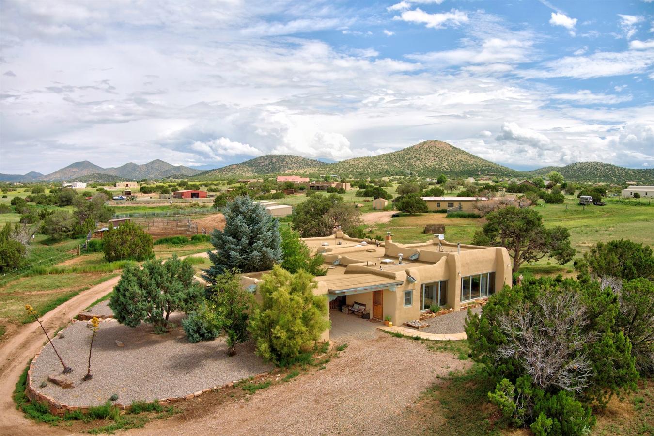 Santa Fe, Santa Fe, 87508, United States, 4 Bedrooms Bedrooms, ,3 BathroomsBathrooms,Residential,For Sale,1907936