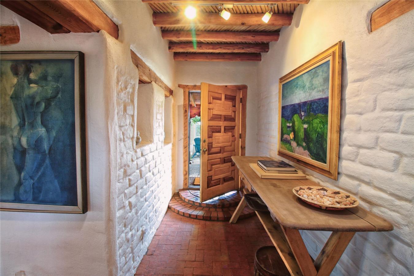 Santa Fe, Santa Fe, 87508, United States, 4 Bedrooms Bedrooms, ,3 BathroomsBathrooms,Residential,For Sale,1907936