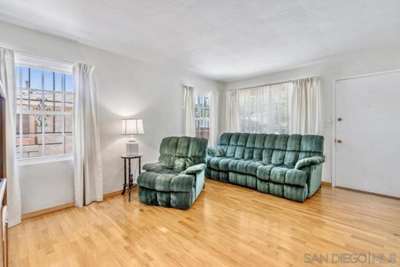 San Diego, San Diego, 92115, United States, 2 Bedrooms Bedrooms, ,1 BathroomBathrooms,Residential,For Sale,1907935
