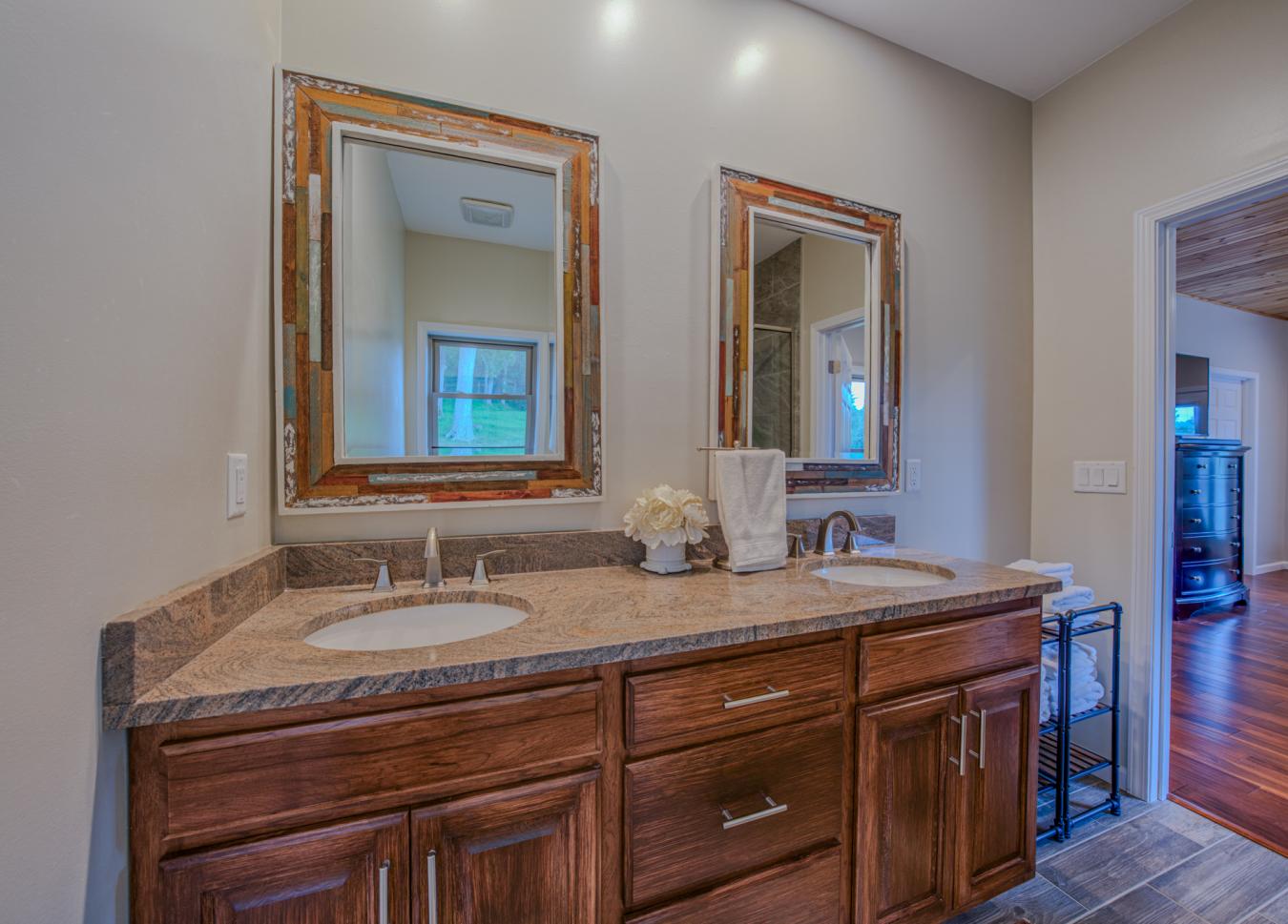 Burnsville, Yancey, 28714, United States, 3 Bedrooms Bedrooms, ,2 BathroomsBathrooms,Residential,For Sale,1907934
