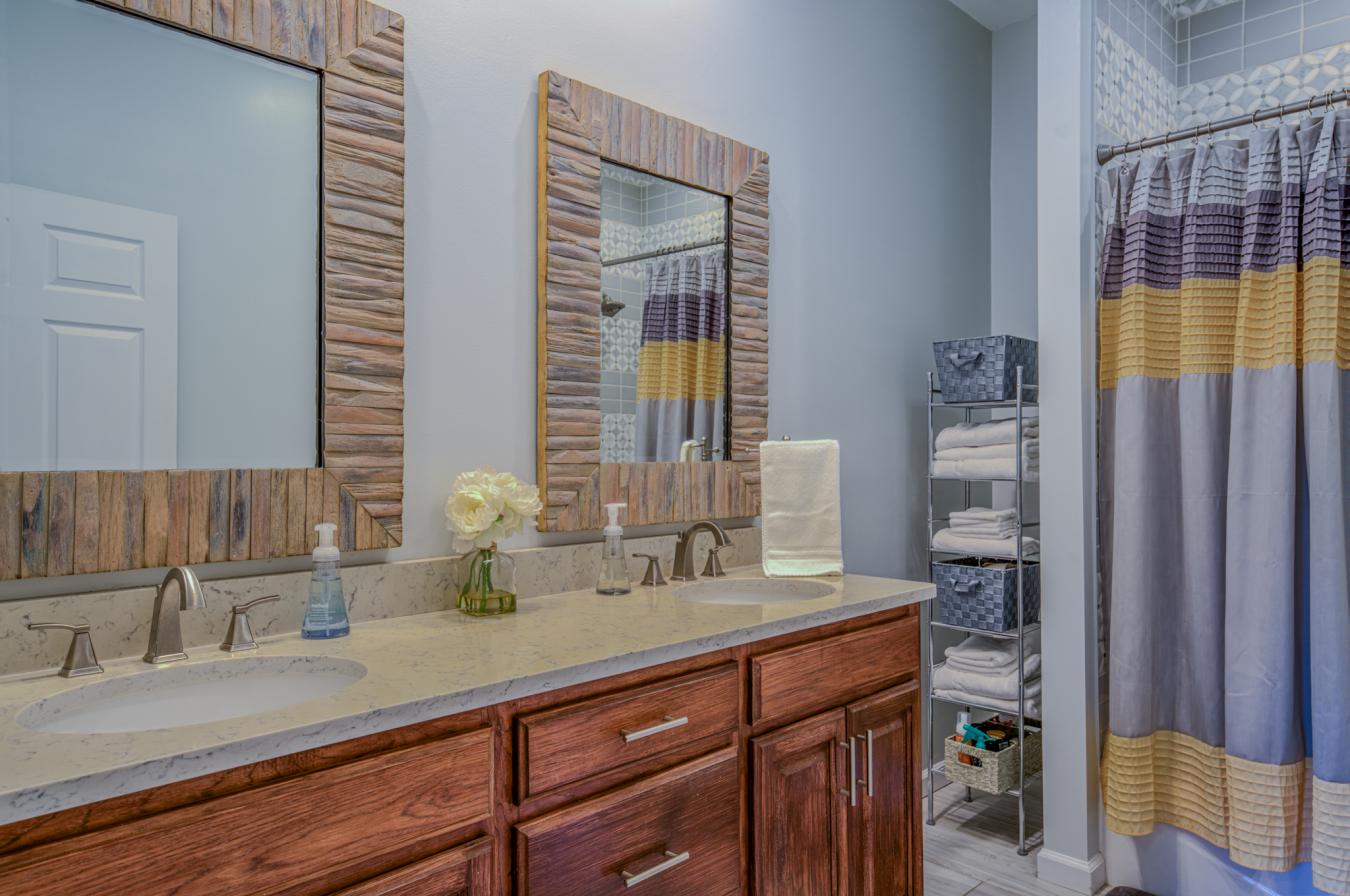 Burnsville, Yancey, 28714, United States, 3 Bedrooms Bedrooms, ,2 BathroomsBathrooms,Residential,For Sale,1907934
