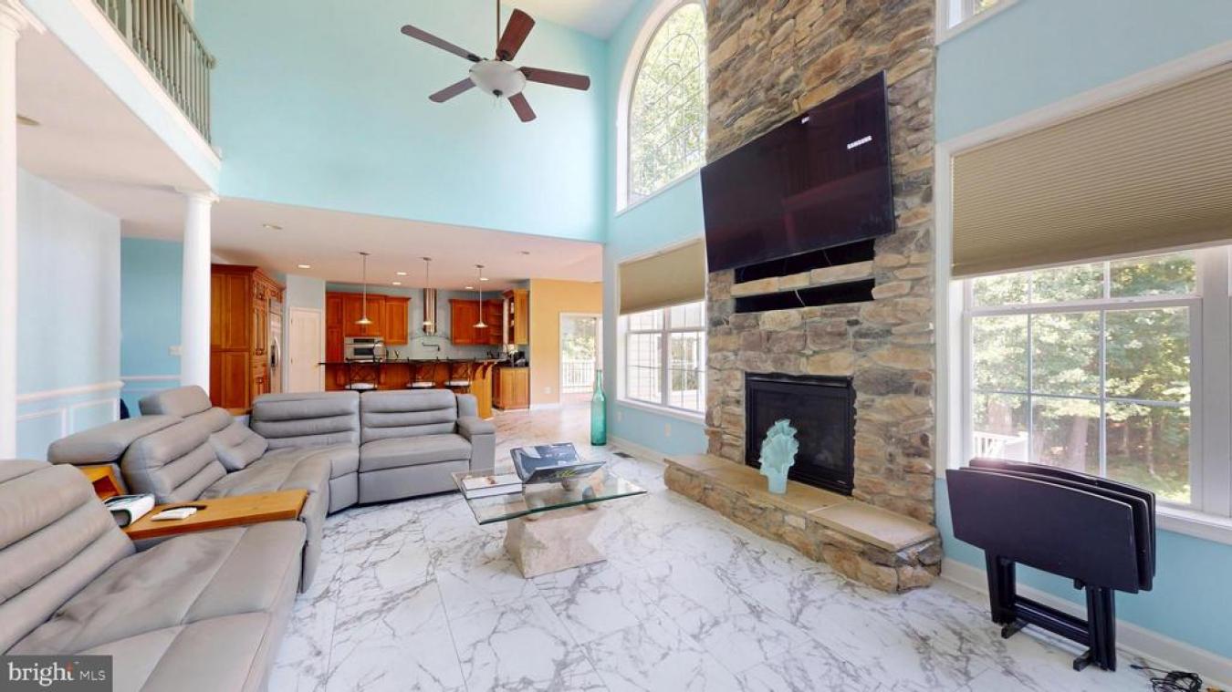 LA PLATA, CHARLES, 20646, United States, 6 Bedrooms Bedrooms, ,5 BathroomsBathrooms,Residential,For Sale,1907933