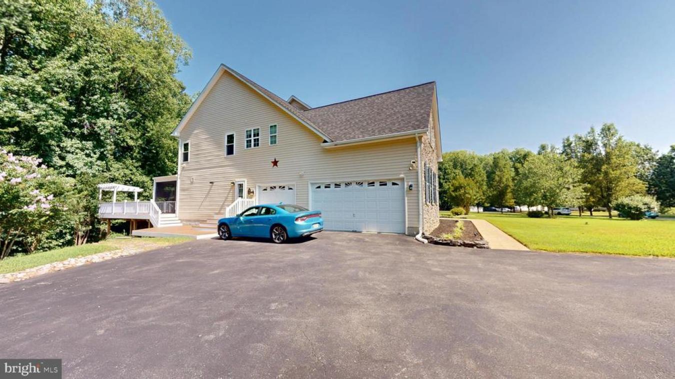 LA PLATA, CHARLES, 20646, United States, 6 Bedrooms Bedrooms, ,5 BathroomsBathrooms,Residential,For Sale,1907933