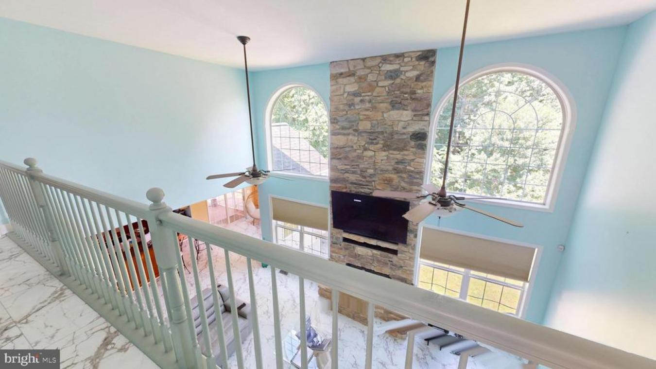 LA PLATA, CHARLES, 20646, United States, 6 Bedrooms Bedrooms, ,5 BathroomsBathrooms,Residential,For Sale,1907933