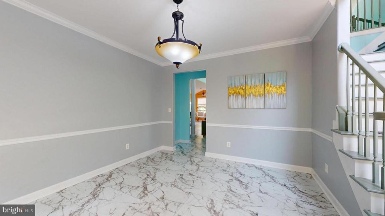 LA PLATA, CHARLES, 20646, United States, 6 Bedrooms Bedrooms, ,5 BathroomsBathrooms,Residential,For Sale,1907933