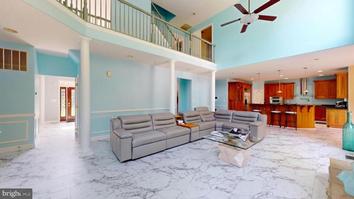 LA PLATA, CHARLES, 20646, United States, 6 Bedrooms Bedrooms, ,5 BathroomsBathrooms,Residential,For Sale,1907933