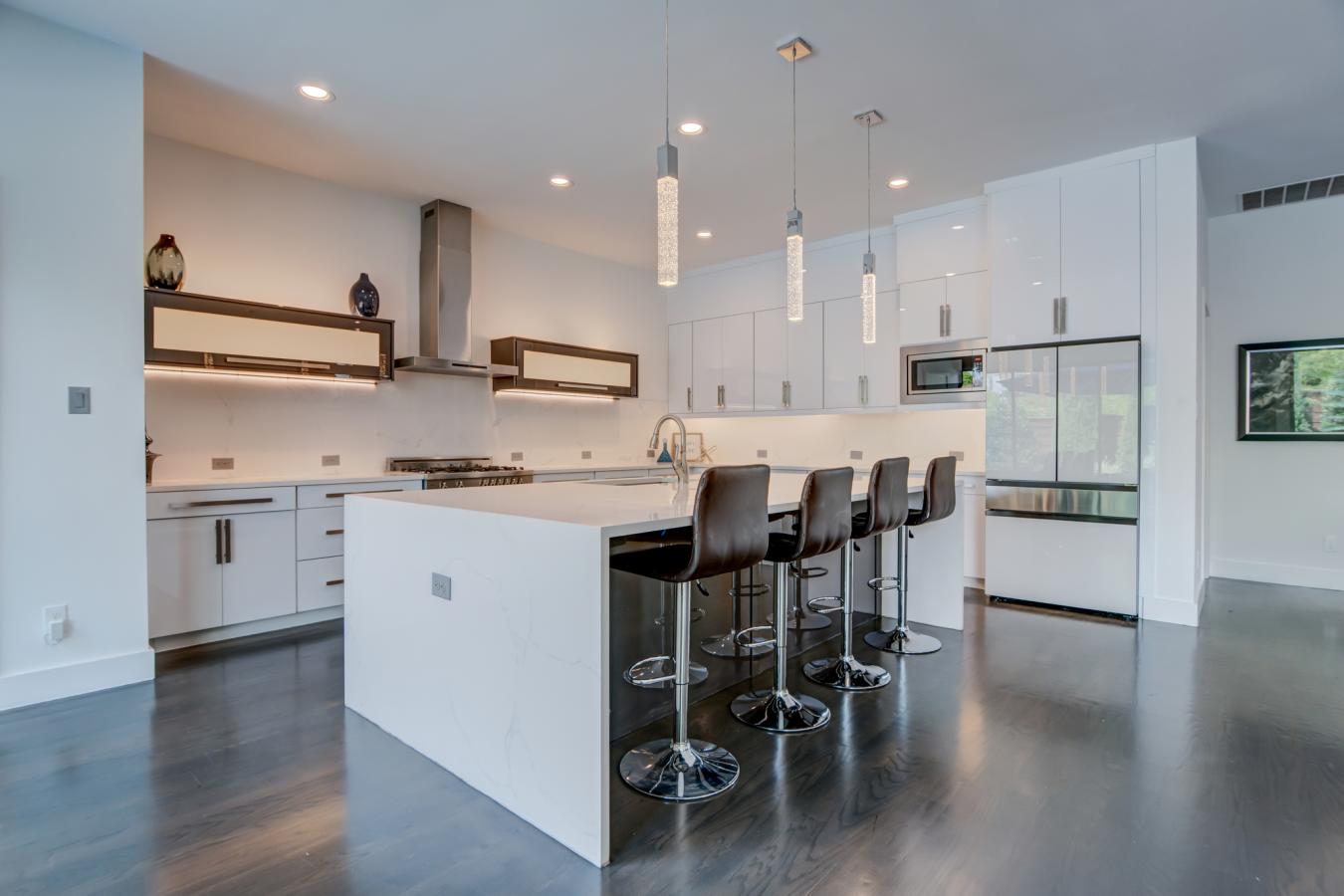 Dallas, Dallas, 75206, United States, 4 Bedrooms Bedrooms, ,3 BathroomsBathrooms,Residential,For Sale,1907932