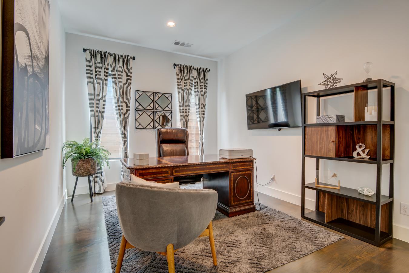 Dallas, Dallas, 75206, United States, 4 Bedrooms Bedrooms, ,3 BathroomsBathrooms,Residential,For Sale,1907932