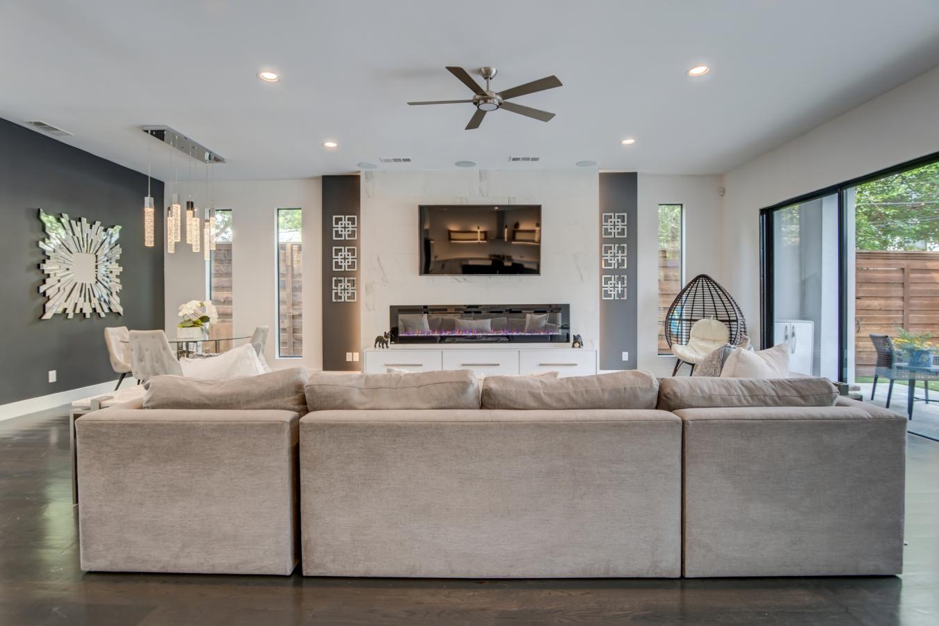 Dallas, Dallas, 75206, United States, 4 Bedrooms Bedrooms, ,3 BathroomsBathrooms,Residential,For Sale,1907932