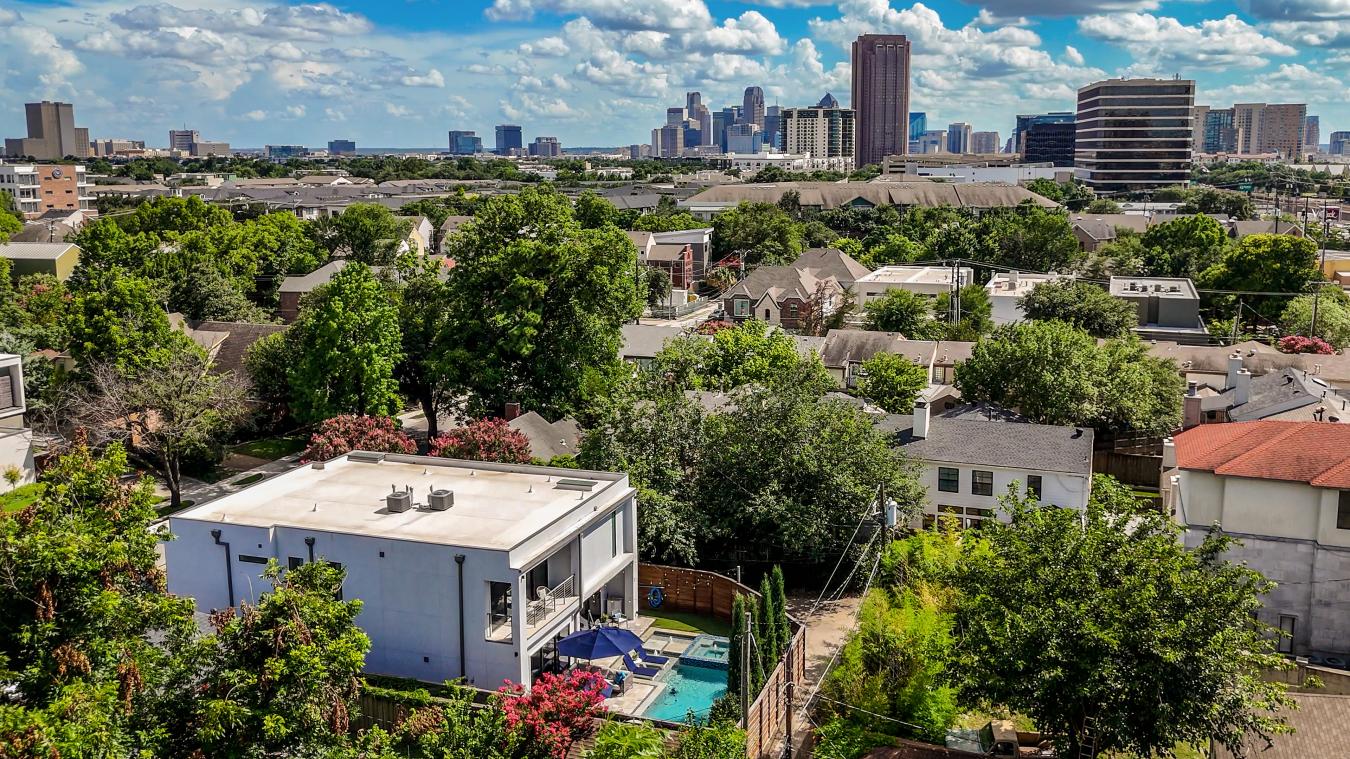 Dallas, Dallas, 75206, United States, 4 Bedrooms Bedrooms, ,3 BathroomsBathrooms,Residential,For Sale,1907932
