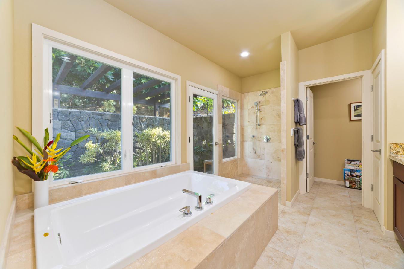 Holualoa, Hawaii, 96725, United States, 3 Bedrooms Bedrooms, ,3 BathroomsBathrooms,Residential,For Sale,1907929