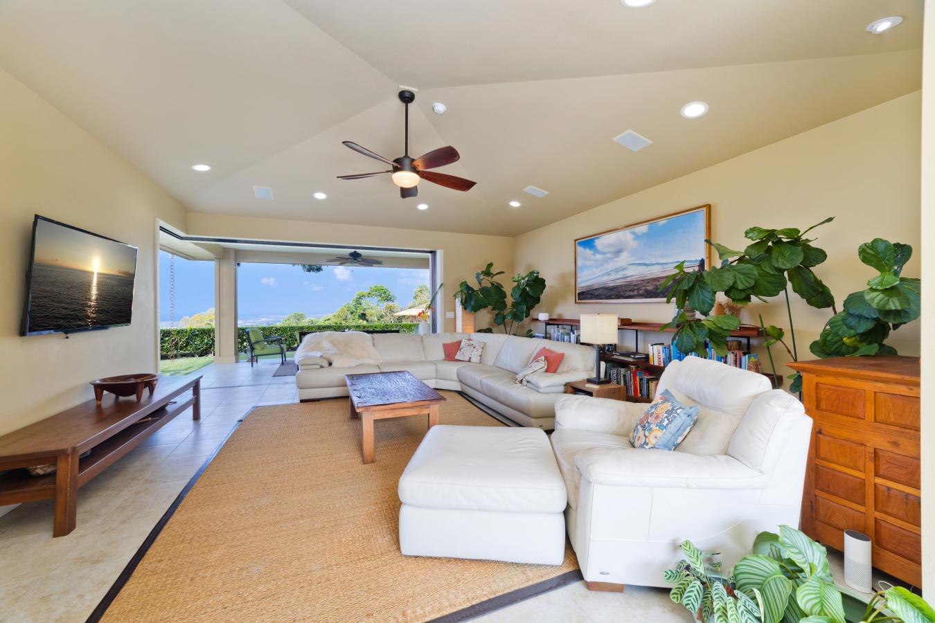 Holualoa, Hawaii, 96725, United States, 3 Bedrooms Bedrooms, ,3 BathroomsBathrooms,Residential,For Sale,1907929