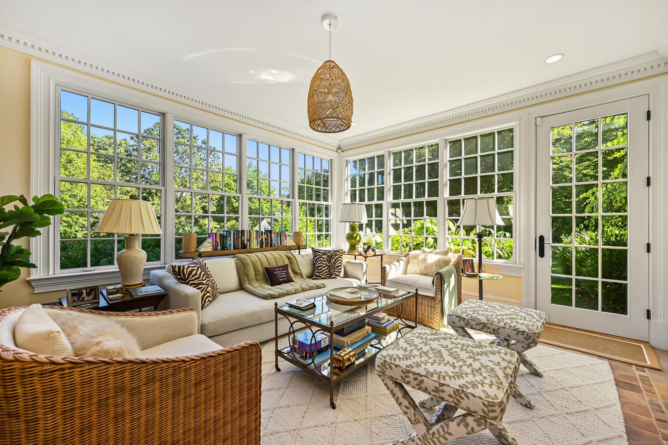 Fairfield, Connecticut, 06880, United States, 6 Bedrooms Bedrooms, ,8 BathroomsBathrooms,Residential,For Sale,1907926