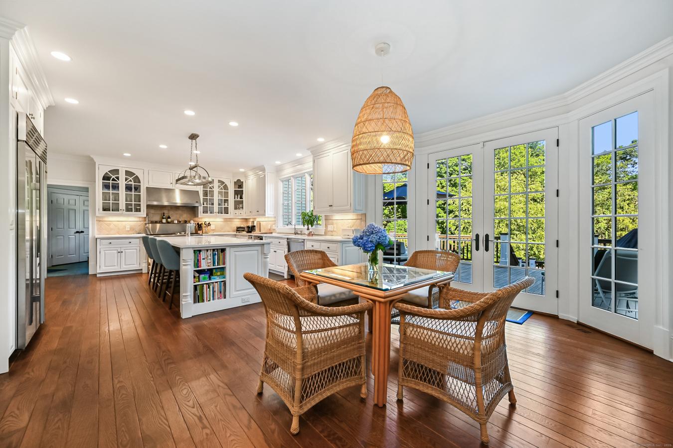 Fairfield, Connecticut, 06880, United States, 6 Bedrooms Bedrooms, ,8 BathroomsBathrooms,Residential,For Sale,1907926