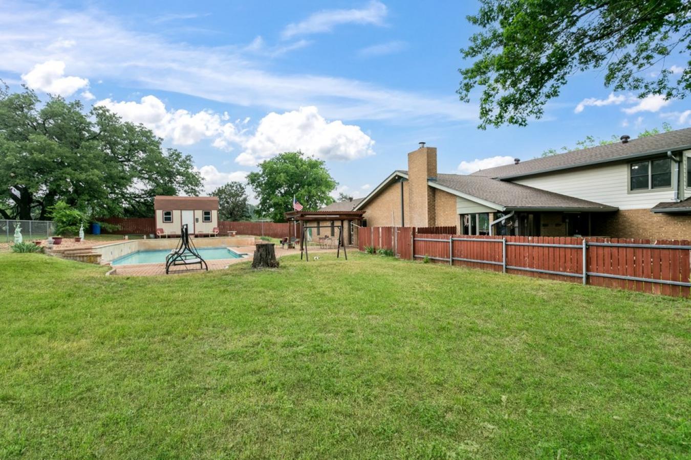 Fredericksburg, Gillespie, 78624, United States, 4 Bedrooms Bedrooms, ,3 BathroomsBathrooms,Residential,For Sale,1907917