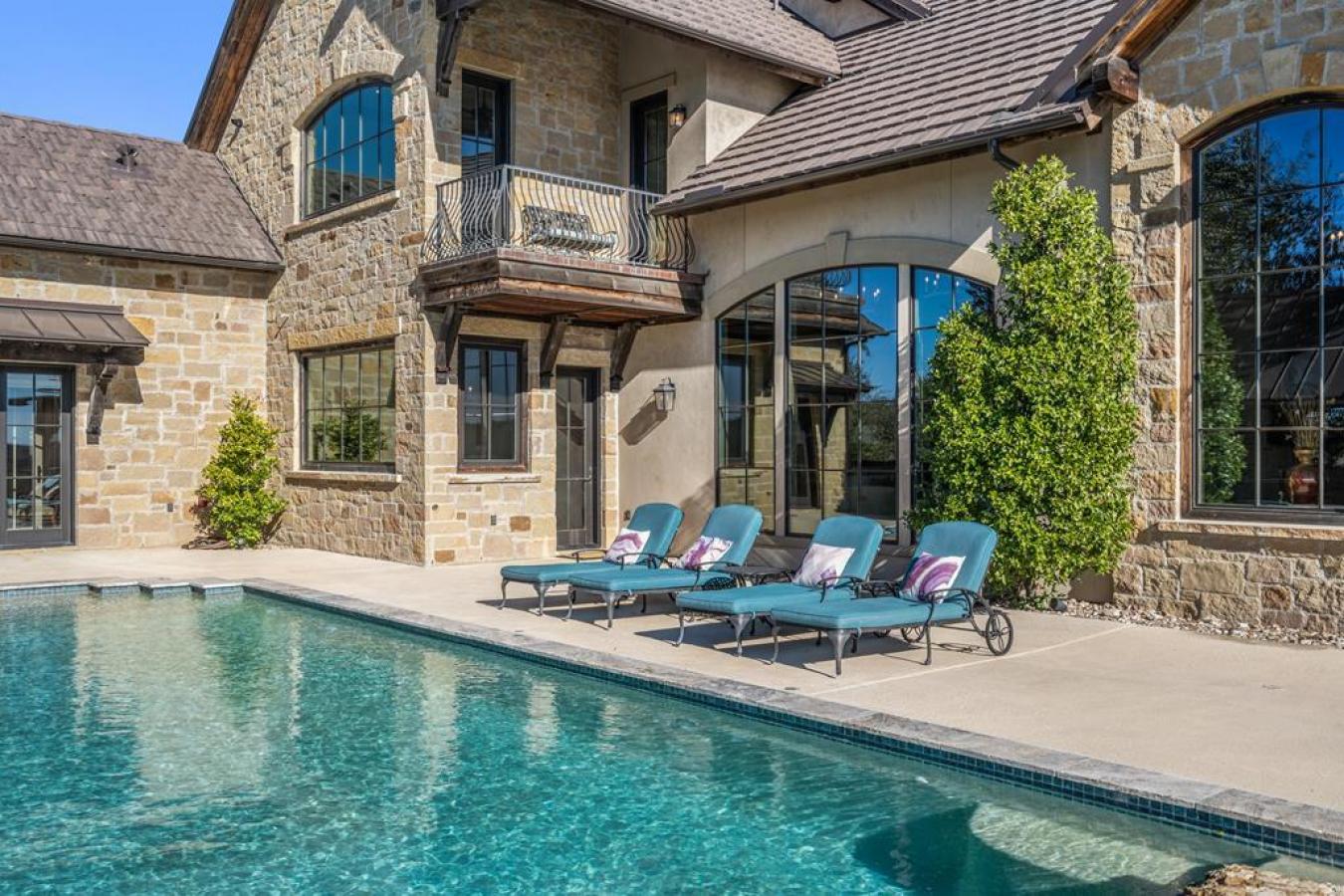 Fredericksburg, Gillespie, 78624, United States, 4 Bedrooms Bedrooms, ,6 BathroomsBathrooms,Residential,For Sale,1920199