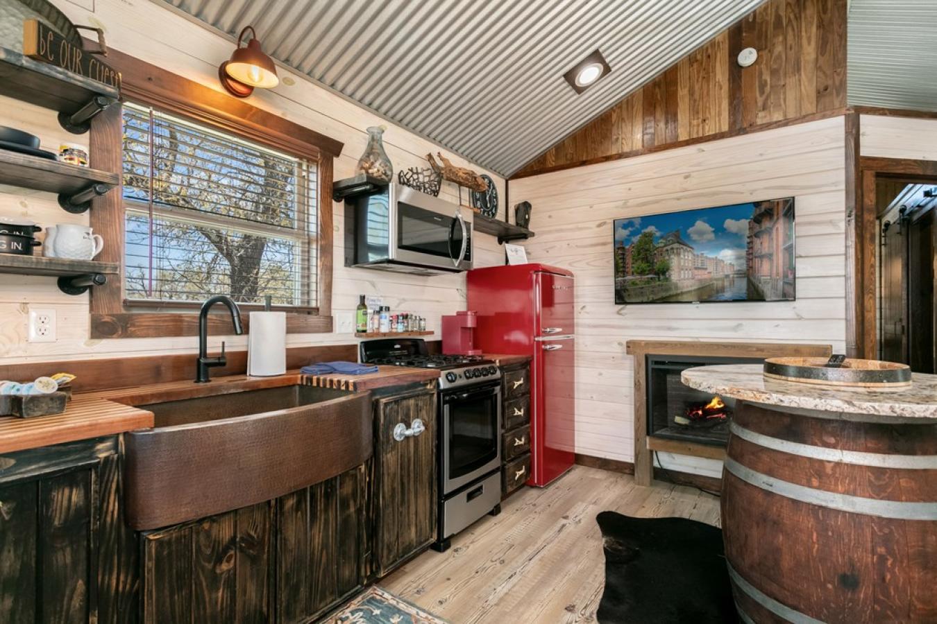 Fredericksburg, Gillespie, 78624, United States, ,Residential,For Sale,1907915