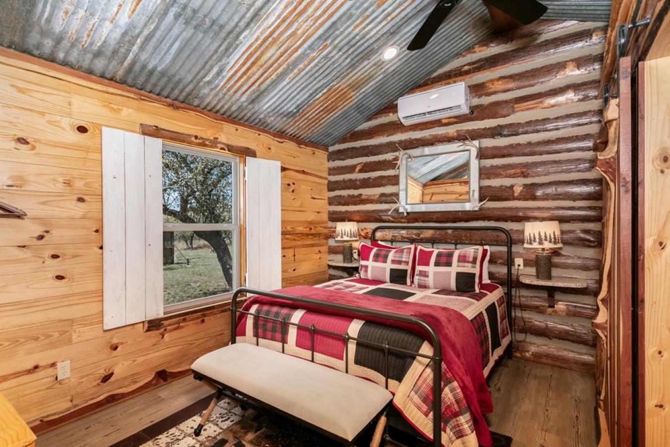 Fredericksburg, Gillespie, 78624, United States, ,Residential,For Sale,1907915