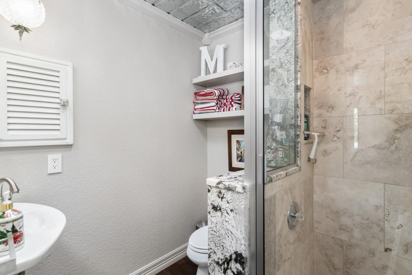 Fredericksburg, Gillespie, 78624, United States, 3 Bedrooms Bedrooms, ,3 BathroomsBathrooms,Residential,For Sale,1907913