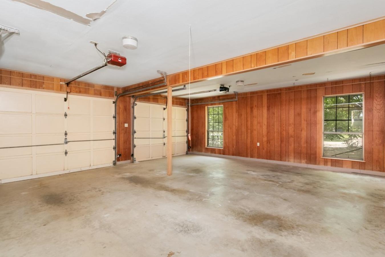 Fredericksburg, Gillespie, 78624, United States, 3 Bedrooms Bedrooms, ,2 BathroomsBathrooms,Residential,For Sale,1907912