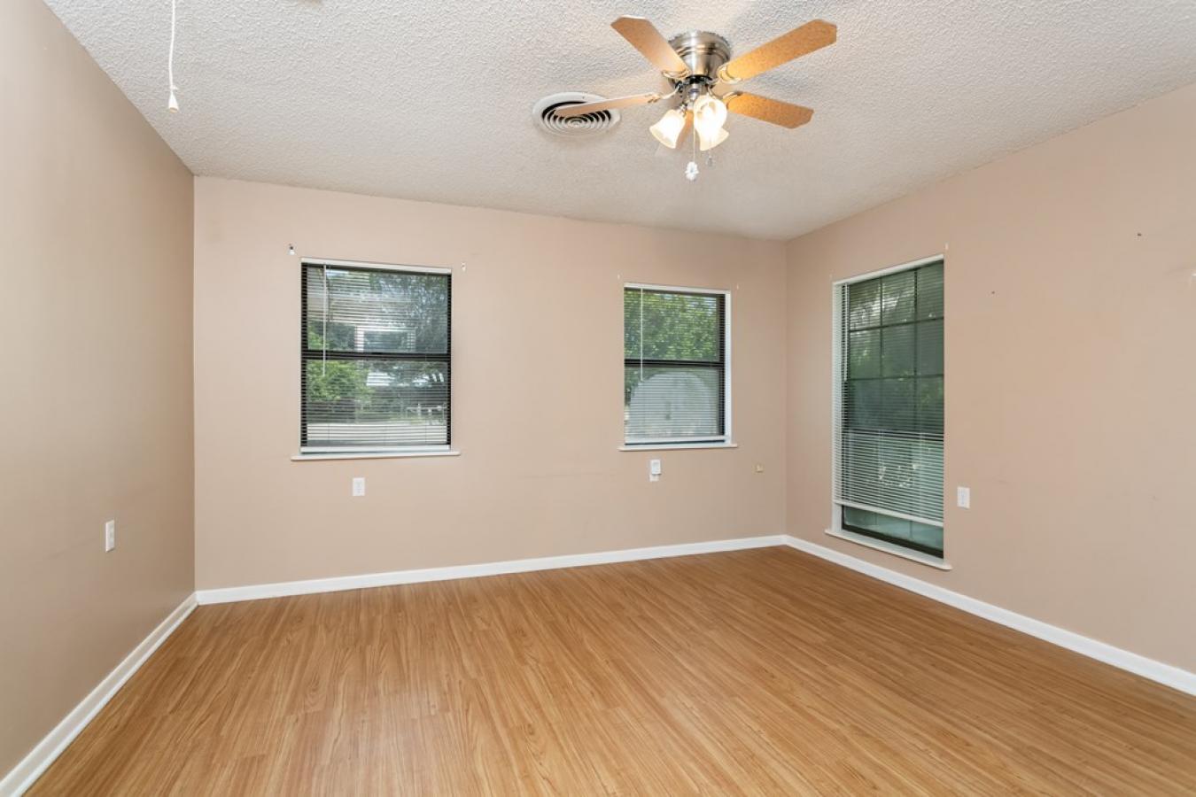 Fredericksburg, Gillespie, 78624, United States, 3 Bedrooms Bedrooms, ,2 BathroomsBathrooms,Residential,For Sale,1907912