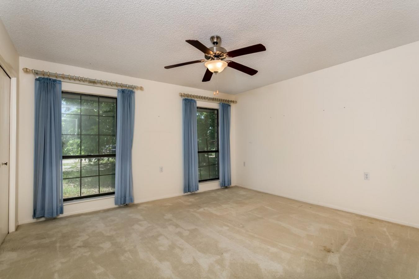 Fredericksburg, Gillespie, 78624, United States, 3 Bedrooms Bedrooms, ,2 BathroomsBathrooms,Residential,For Sale,1907912