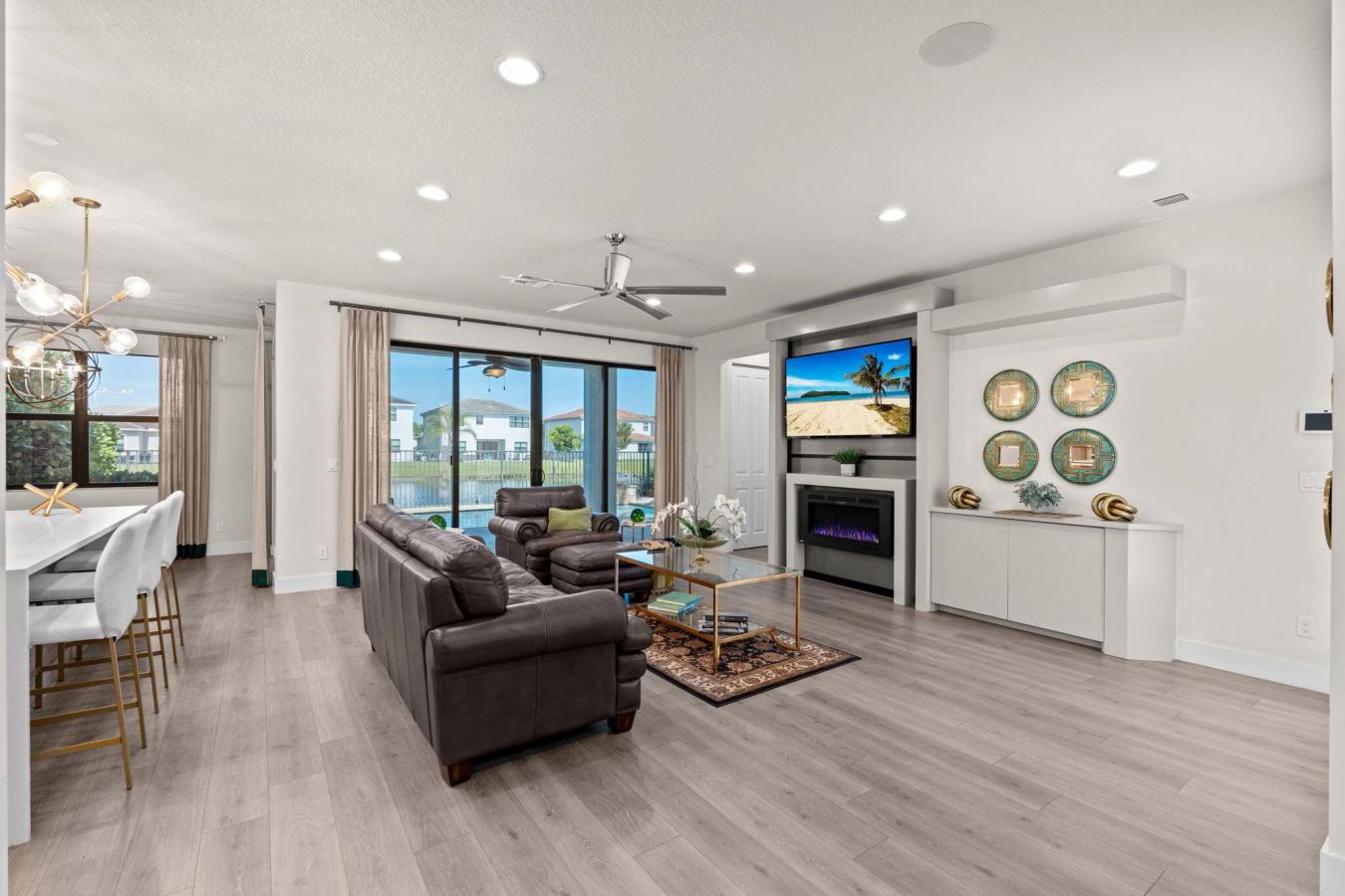 Lake Worth, Palm Beach, 33463, United States, 4 Bedrooms Bedrooms, ,2 BathroomsBathrooms,Residential,For Sale,1909025