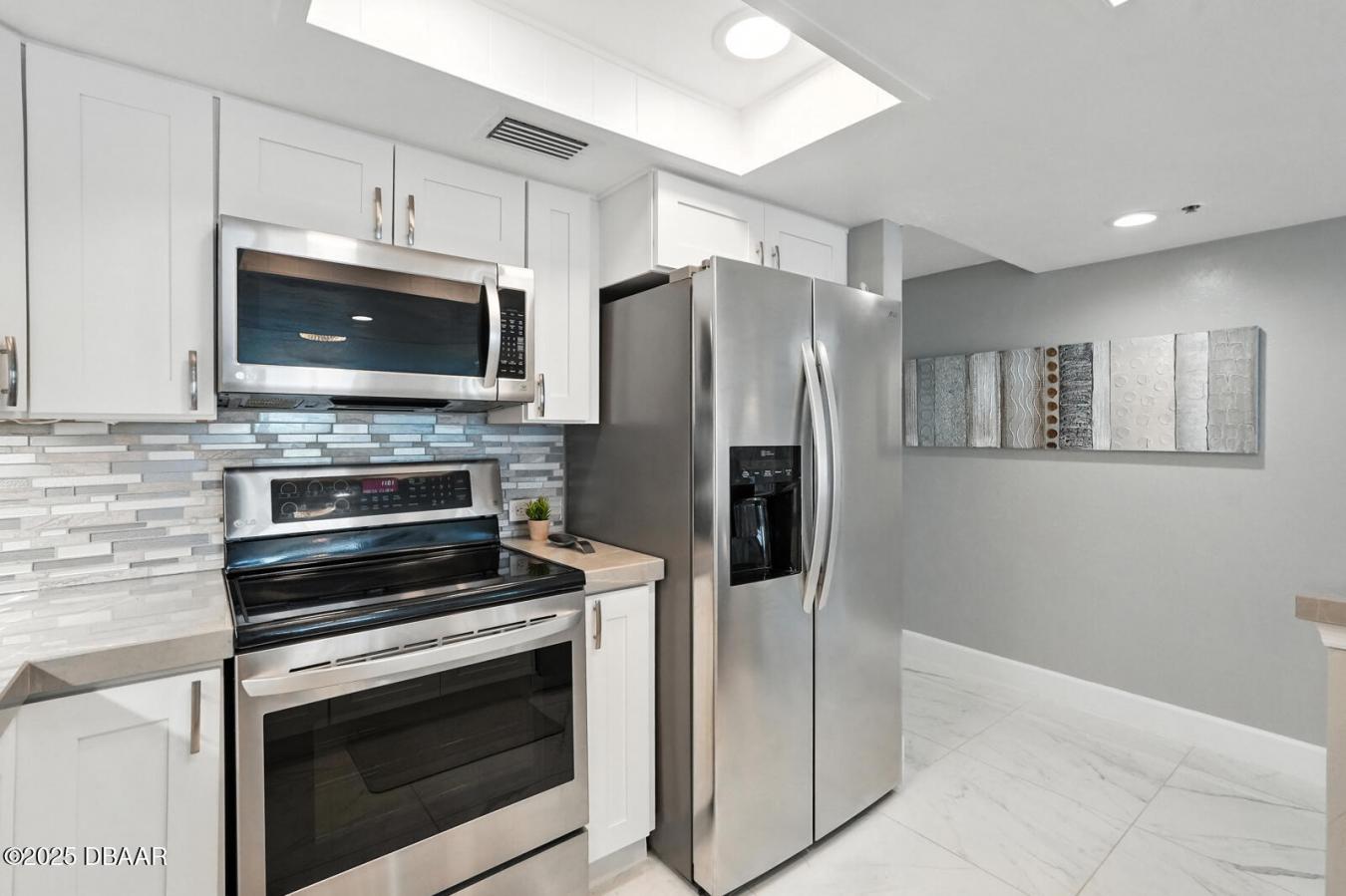 Daytona Beach, Volusia, 32118, United States, 3 Bedrooms Bedrooms, ,2 BathroomsBathrooms,Residential,For Sale,1907906
