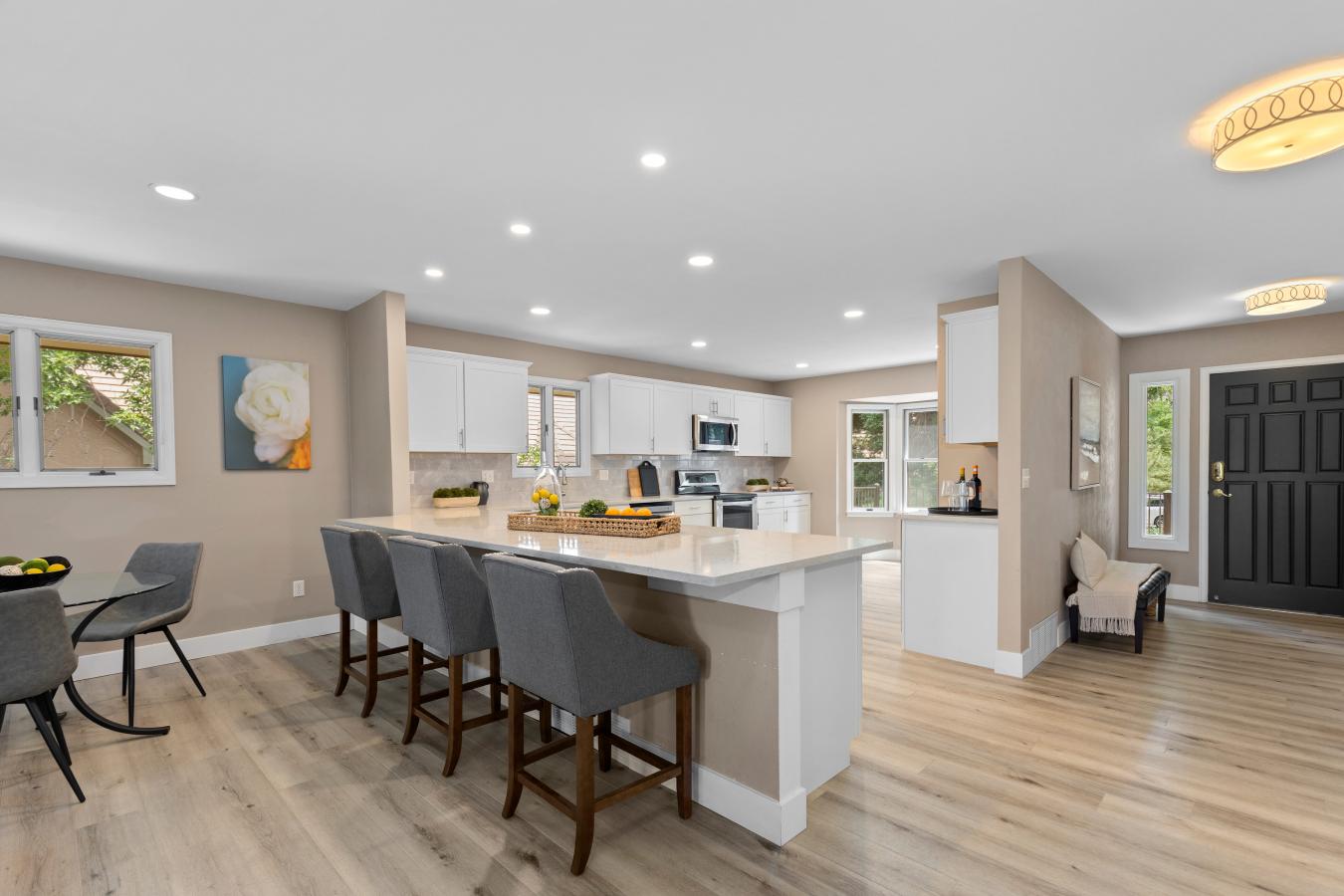 Littleton, Arapahoe, 80123, United States, 4 Bedrooms Bedrooms, ,3 BathroomsBathrooms,Residential,For Sale,1907904
